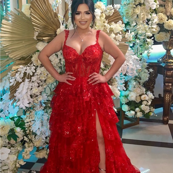 Off Shoulder, Sheer Corset Bodice, Sequin Lace, V-Back, High Slit, Court Train - Picture 6 of 6